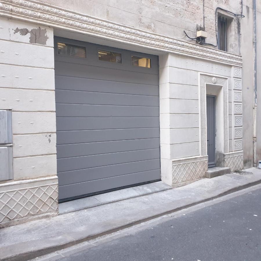 Maison intra muros, terrasses avec vue jaccuzzi et garage Avignon Extérieur photo
