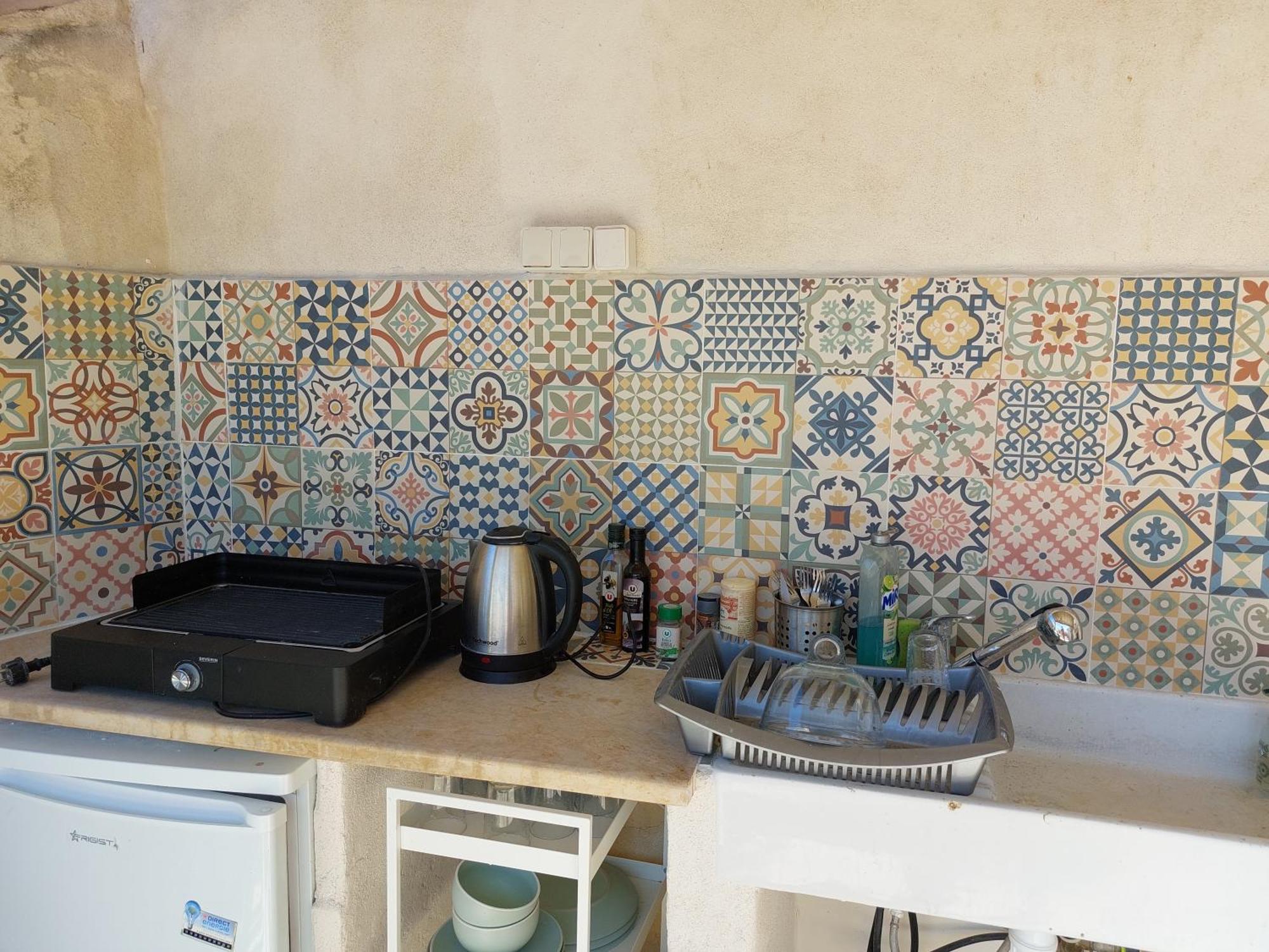Maison intra muros, terrasses avec vue jaccuzzi et garage Avignon Chambre photo